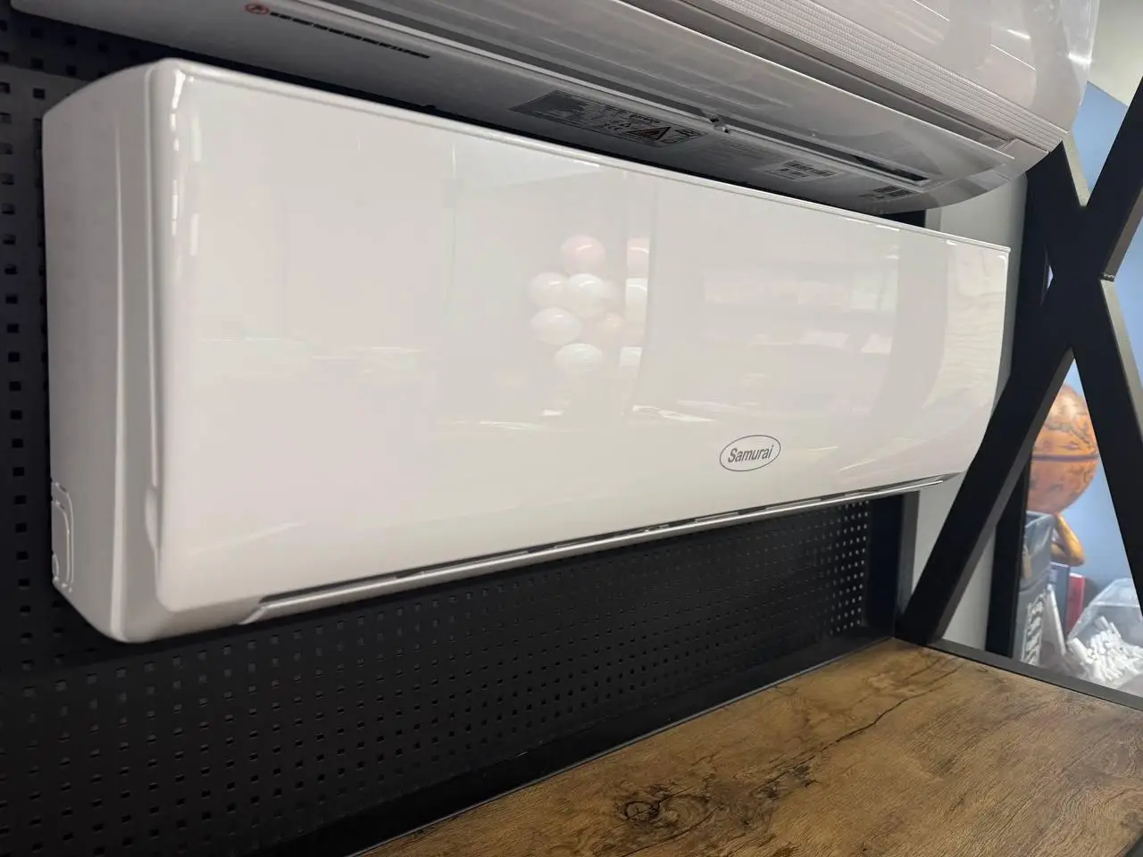 6633285826_w640_h640_6633285826